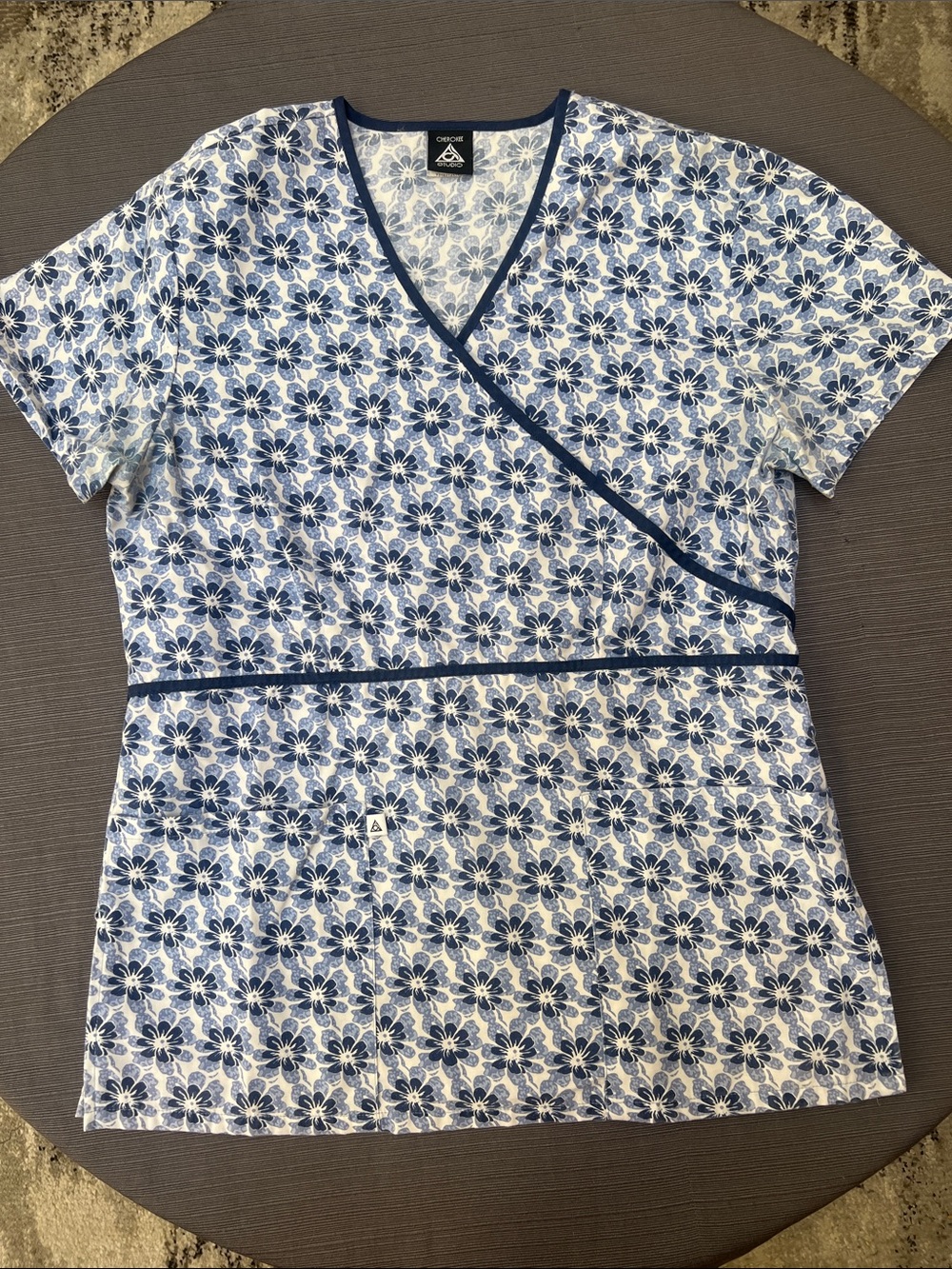 Cherokee Navy and White Floral Scrub Top -Sz S